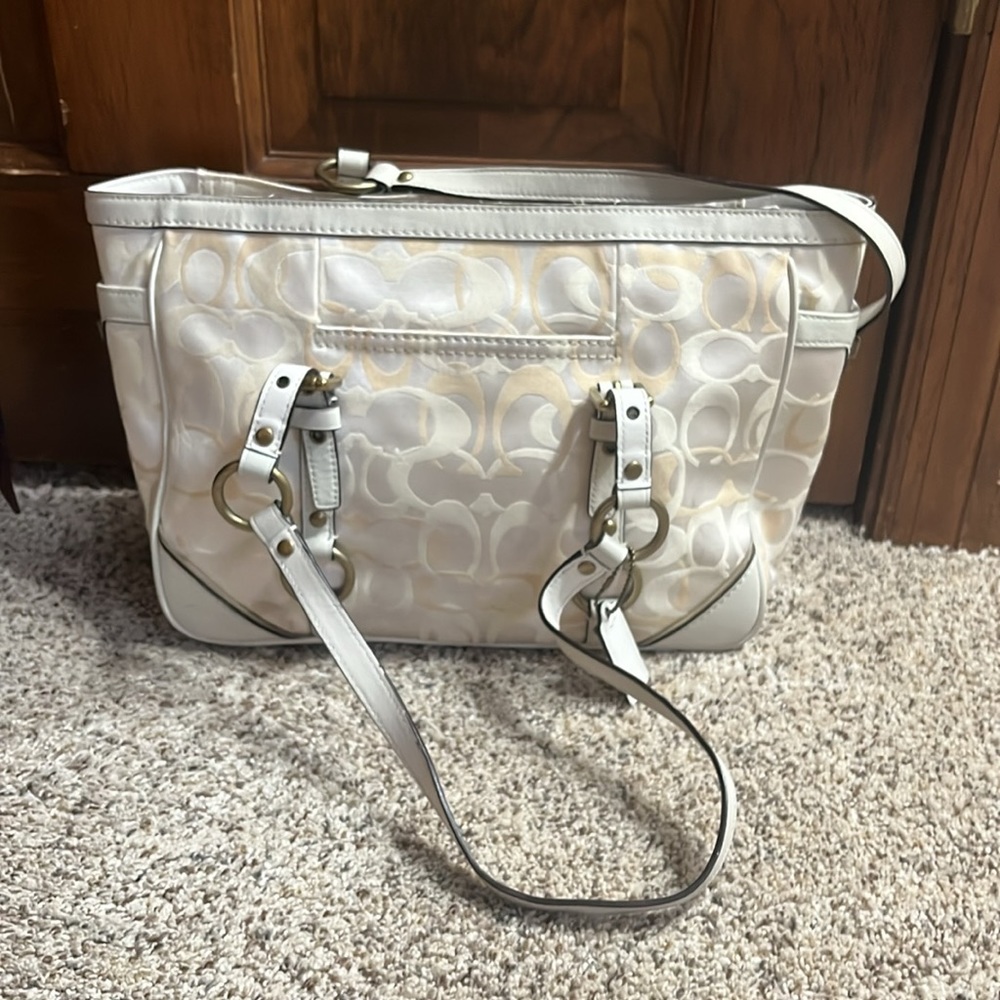 Coach purse - Picture 2 of 3